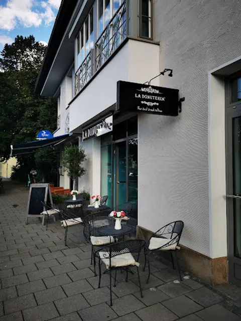 La Donuteria Café - Donuts & Brunch
