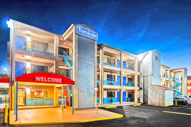 Travelodge by Wyndham Houston Hobby Airport