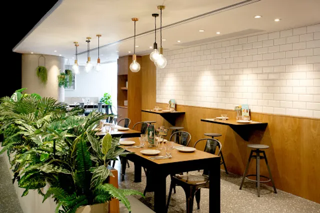 J.S. FOODIES - Harbour City