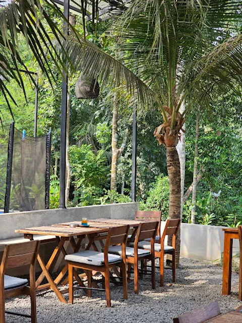 Lotus Mio Bangunjiwo Restaurant