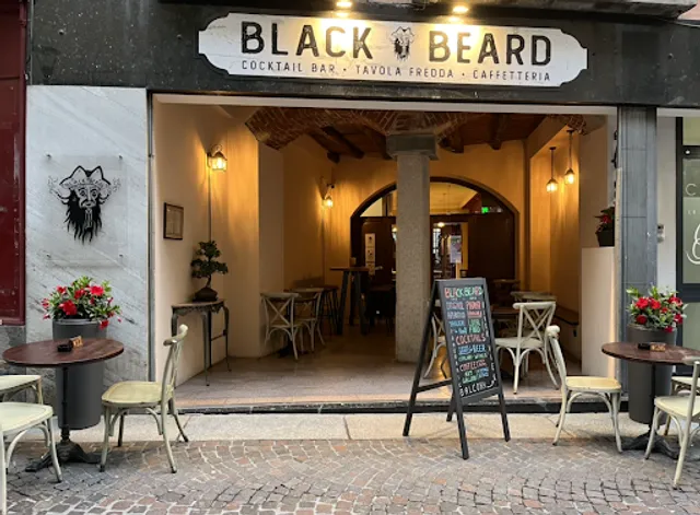 BlackBeard Bar