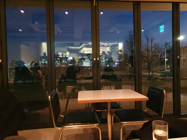 PKM Garden Restaurant & Cafe