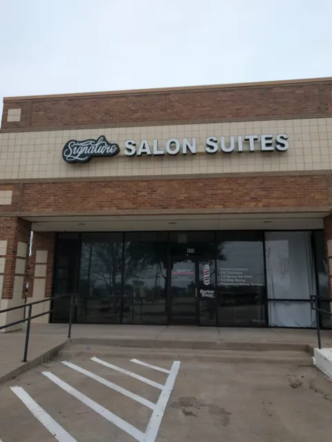 Signature Salon Suites