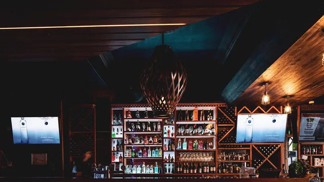 Swannie's Bar & Restaurant