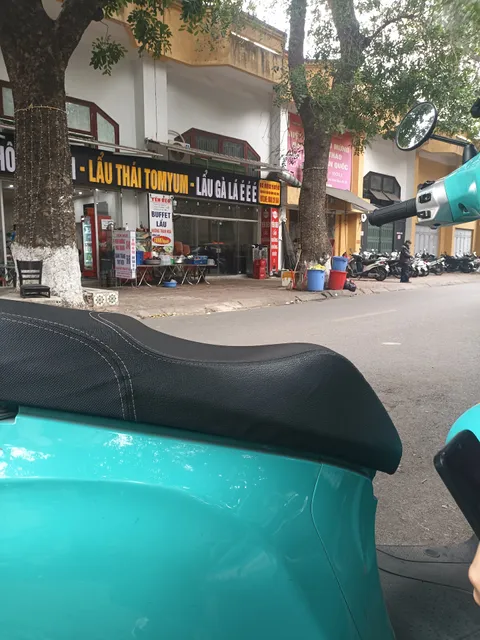 Lẩu nướng than hoa không khói Yến béo