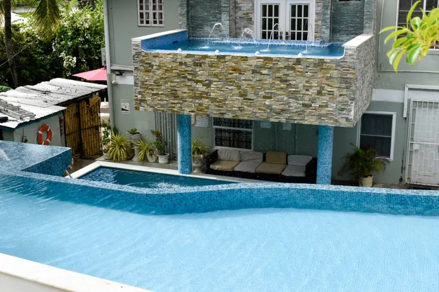 The Hummingbird Villa