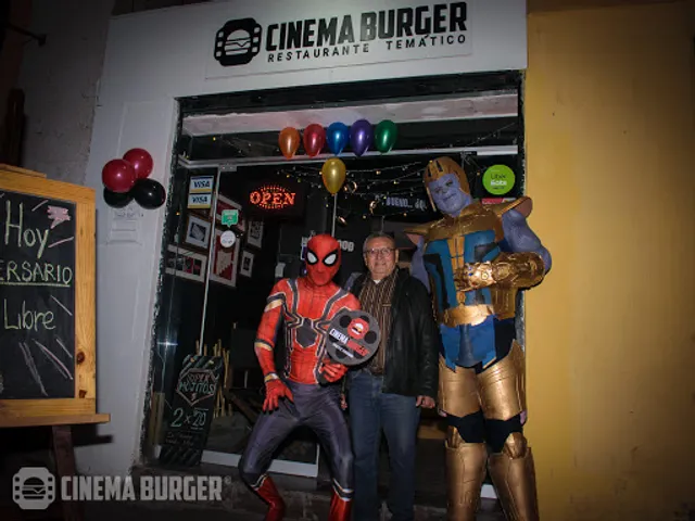 Cinema Burger Yanahuara