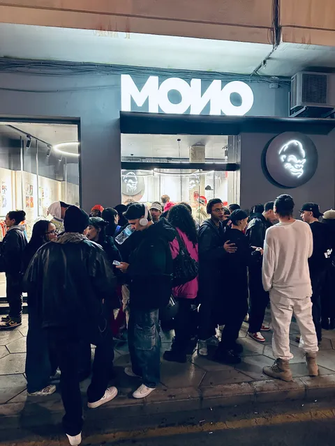 MONO - Streetwear | Sneakers - Stussy Jordan Yeezy New Rock Alicante