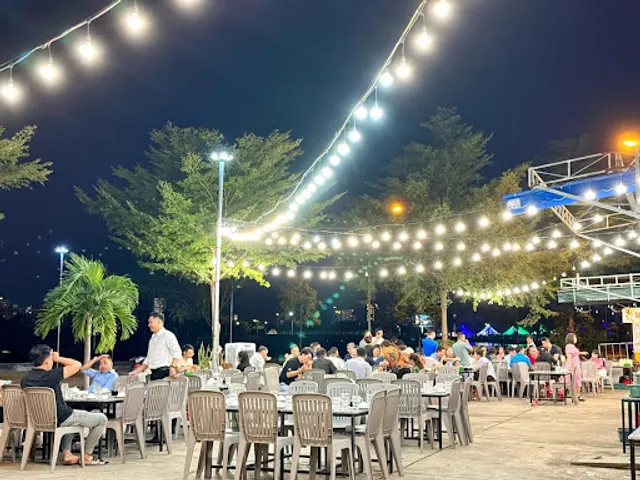 Hải Sản Bến Cảng