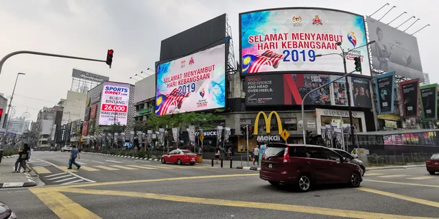Bukit Bintang MRT (SBK18A)