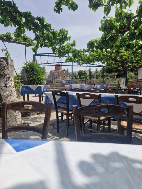 Ταβέρνα Αξός