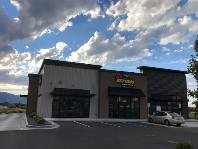 Mo' Bettahs Hawaiian Style Food