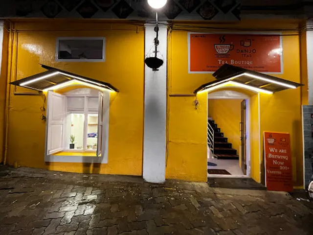 Buddies cafe - Danjo Teas - Commercial Road