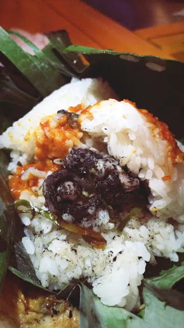 ANGKRINGAN MAKAN ENAK