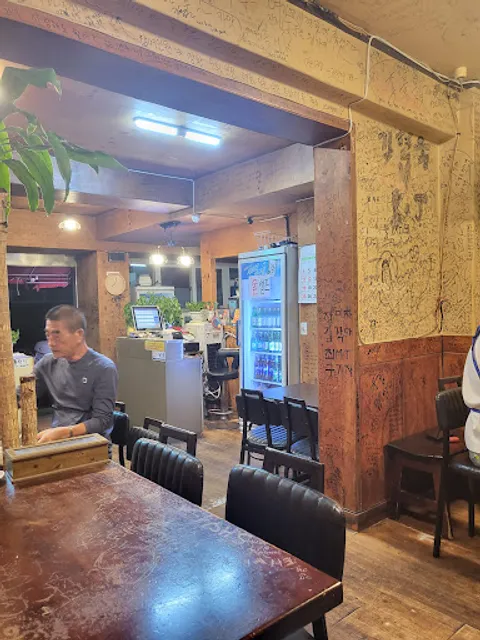 짱산오징어식당