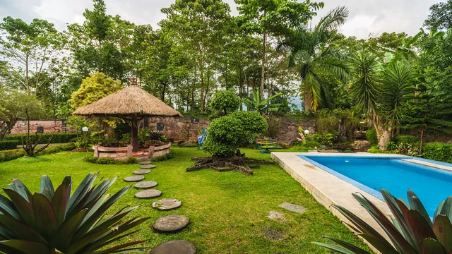 Alandalus Villas Puncak 1&2 فلل الاندلس بونشاك