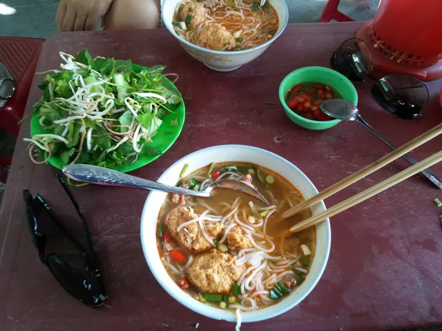 Ba hoa Bun Hue Beef Noodles