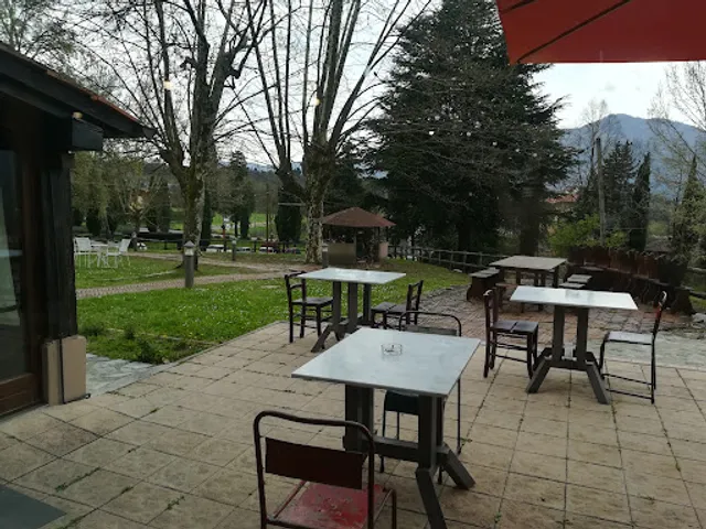 Uncle Meo's Restaurant