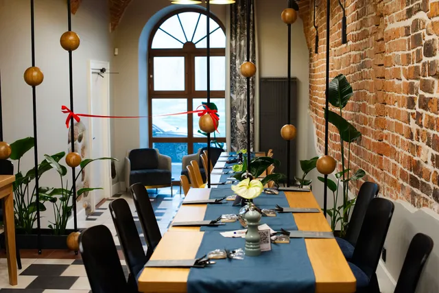 Hoppen House - Restauracja & Aparthotel