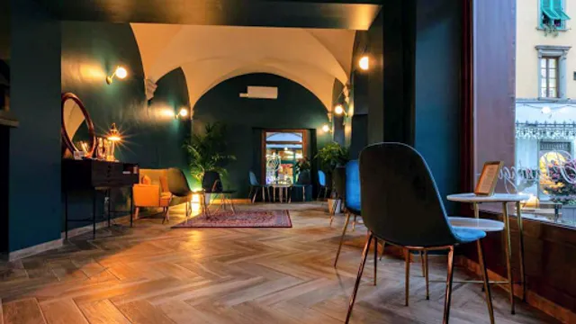 Plantago Natural Wine Bar & Shop