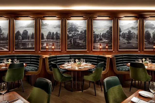 REIGN Restaurant & Bar