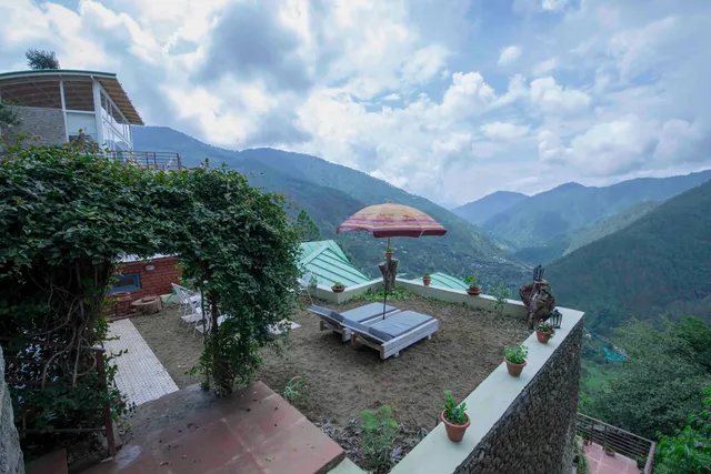 Seclude Ramgarh, Cliff's Edge