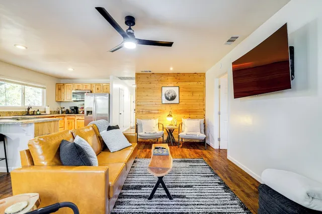 Access to Pine Mountain Lake: Family Cabin w/ Deck