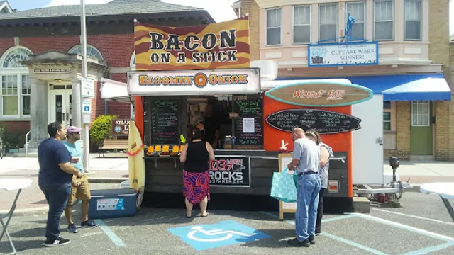 Crossroads Bar & Grill