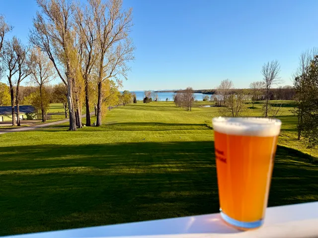 The Feral Fox Pub & Grill