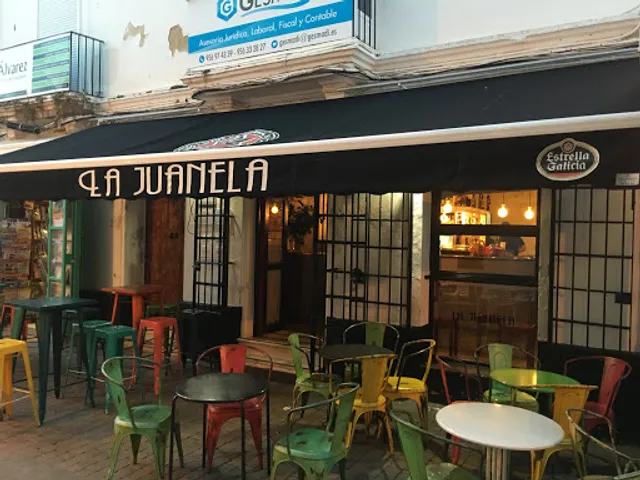 Coctelería La Juanela Copas