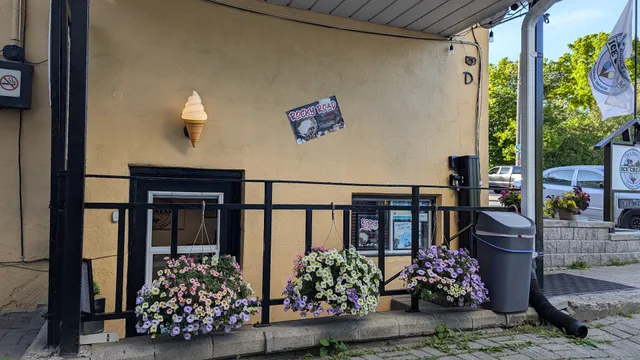 Ed & Rosie's Ice Cream