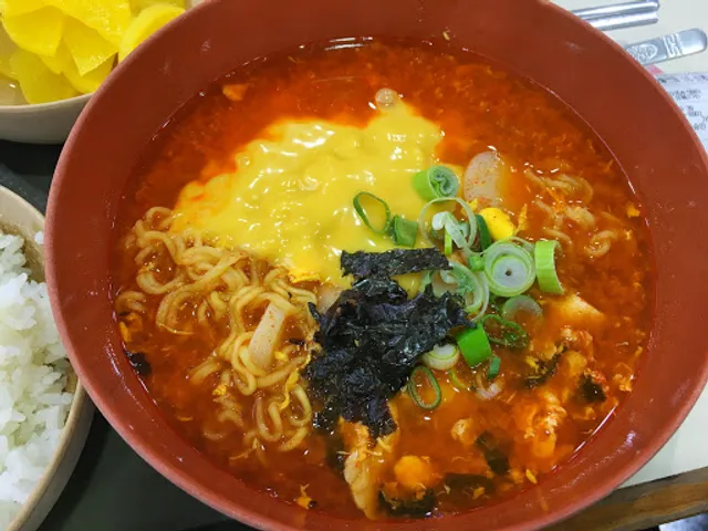 틈새라면 대구이마트스펙트럼점