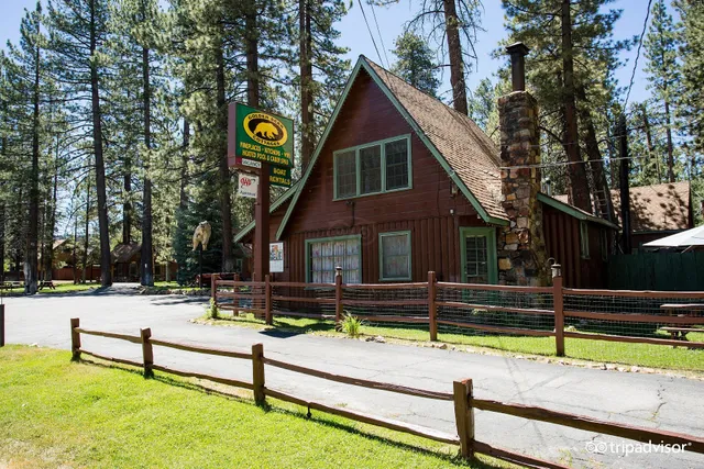 Golden Bear Cottages