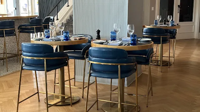 Delfinos Italian Chophouse