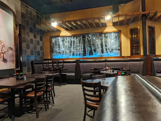 Toro Japanese Grill & Sushi bar