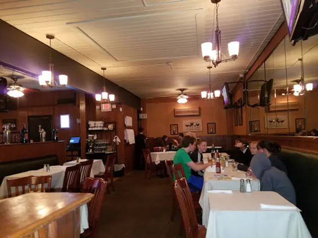 Bennett's Chop & Railhouse