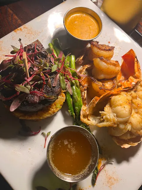 Chef's Kitchen and Cocktails