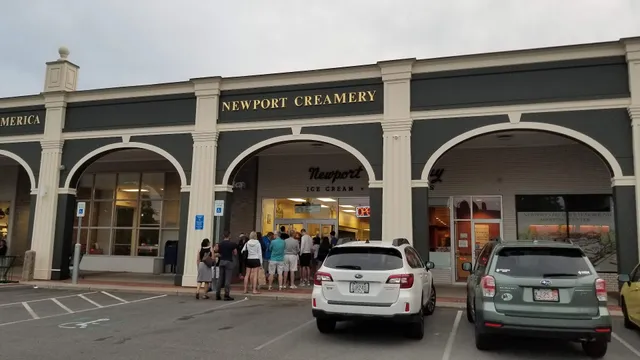 Bellevue Gardens Shopping Center