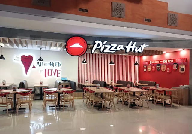 Pizza Hut Airport