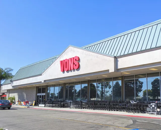 Turnpike Shopping Center