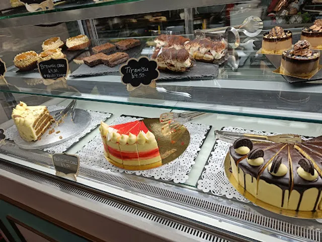 Dolci earl’s court