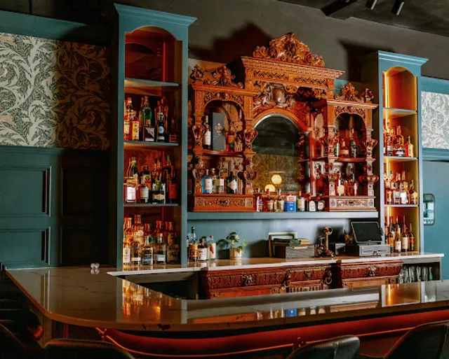 1854 Cocktail Bar Lounge