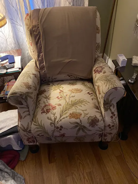 Carulli's Custom Upholstering