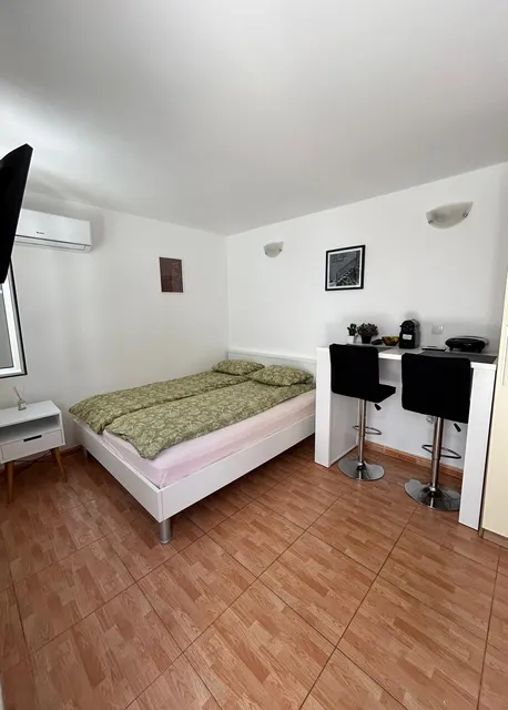 Mini Central Studio Apartments