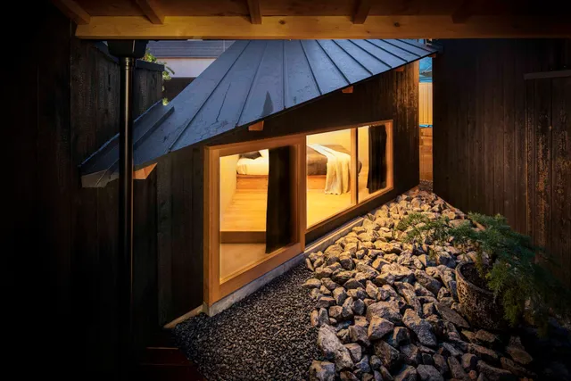 CONTEXTED - Japanese boutique villa