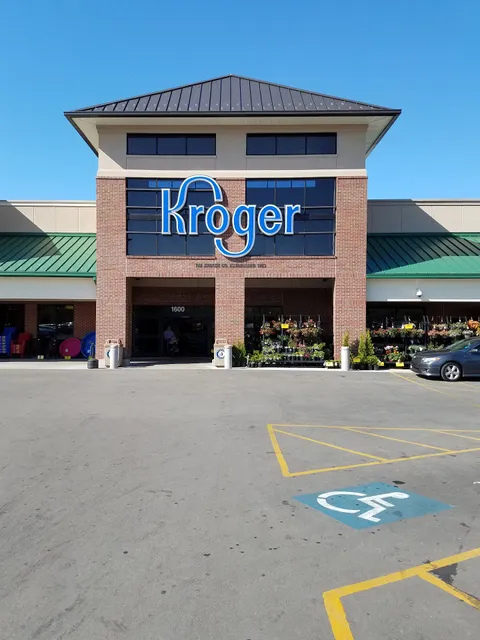 Meadowthorpe Shopping Center