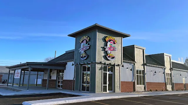 Wings Etc.