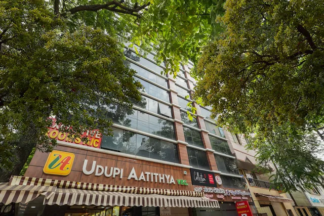 OYO S. Nandhi Residency