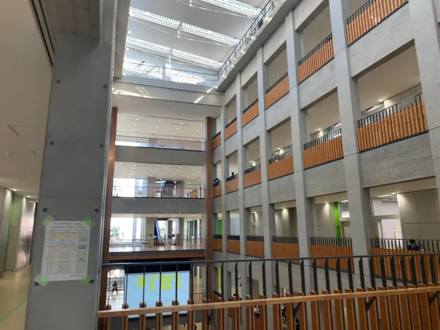 日本大学 湘南キャンパス 1号館