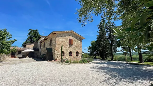 Casa Vacanza Toscana "Poggio Cantarello Country Home"